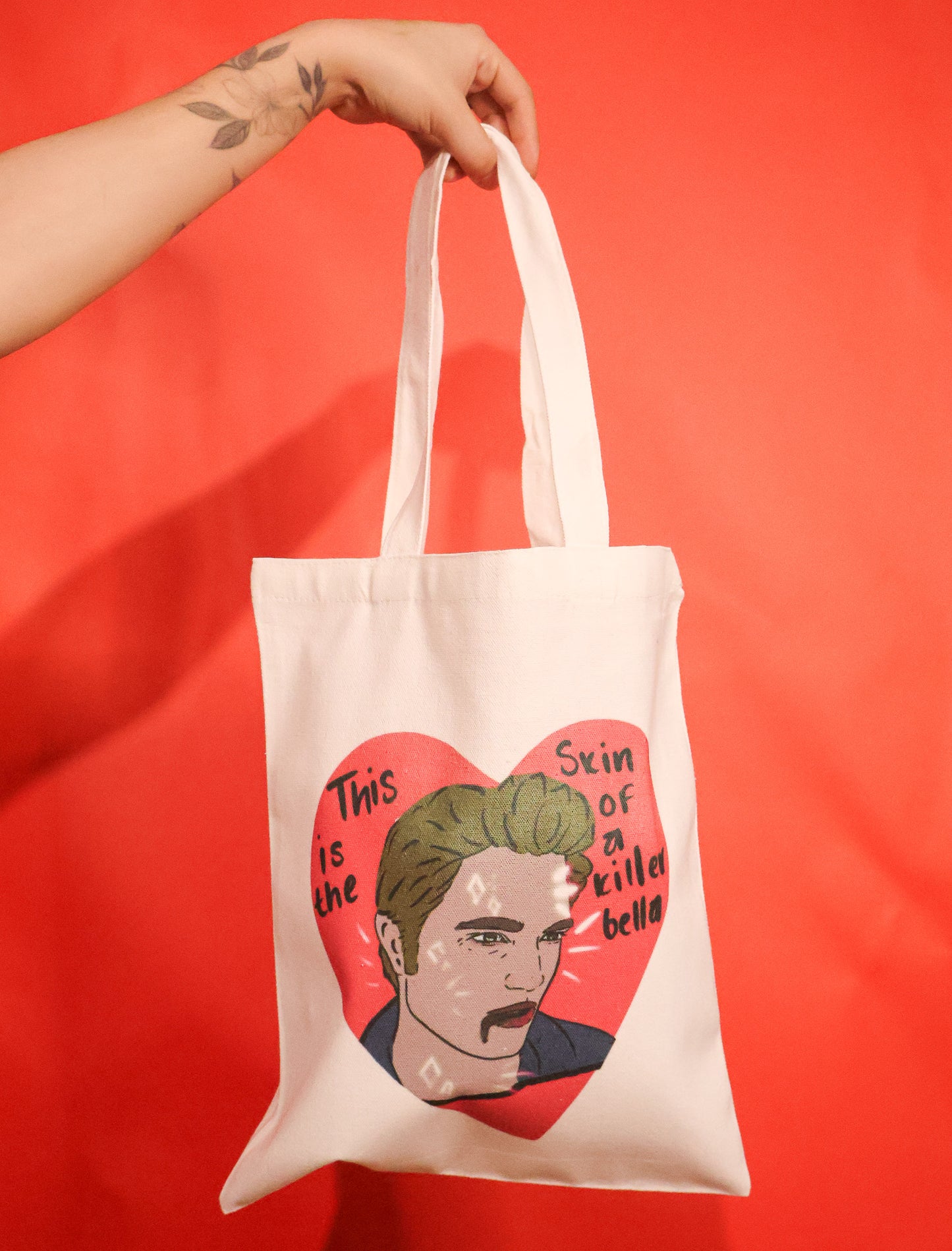 THIS IS THE SKIN OF A KILLER, EDWARD POP CULTURE - MEDIUM TOTE BAG
