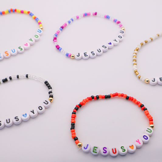 Faith Bracelet – JESUS LOVES YOU | Colorful Christian Accessory